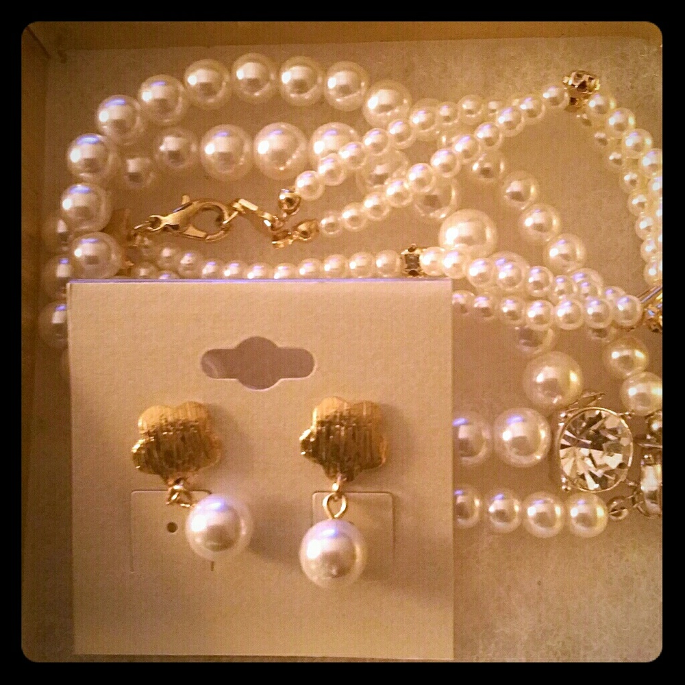 FAUX PEARL SET